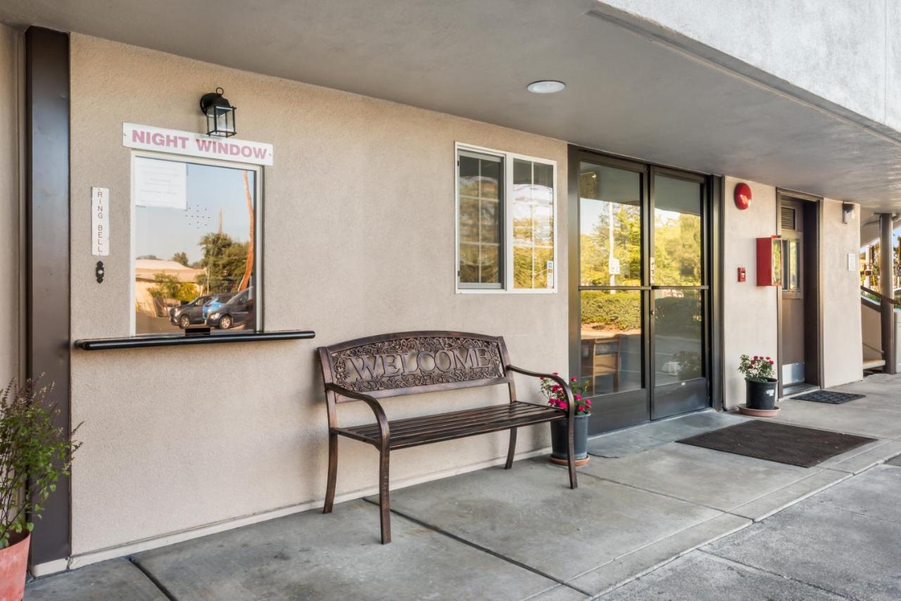 Americas Best Value Inn Santa Rosa Buitenkant foto