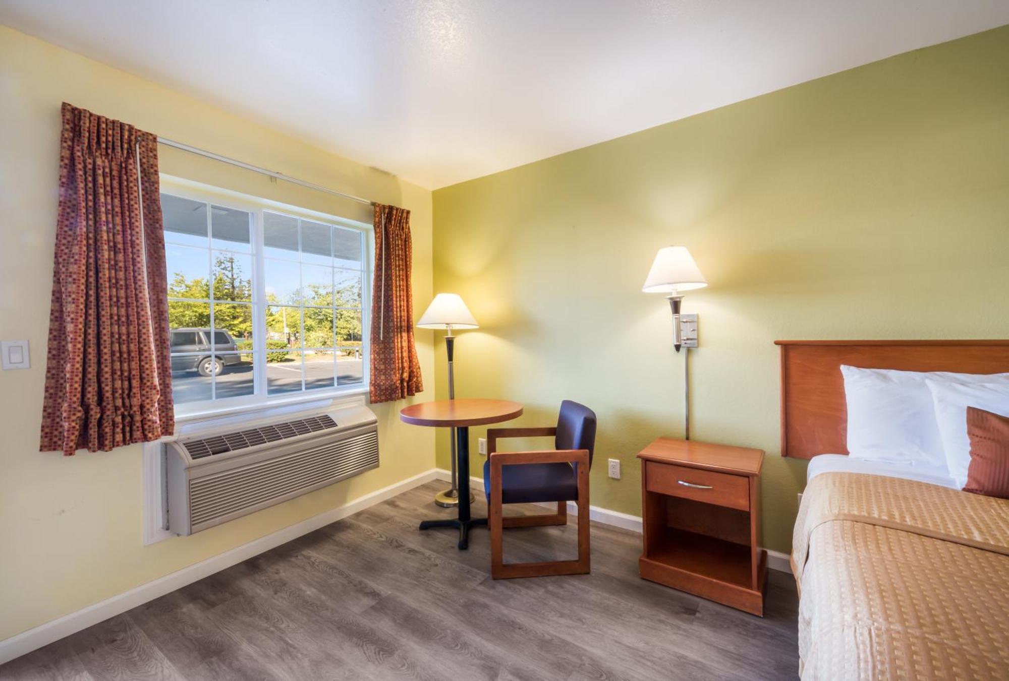 Americas Best Value Inn Santa Rosa Buitenkant foto