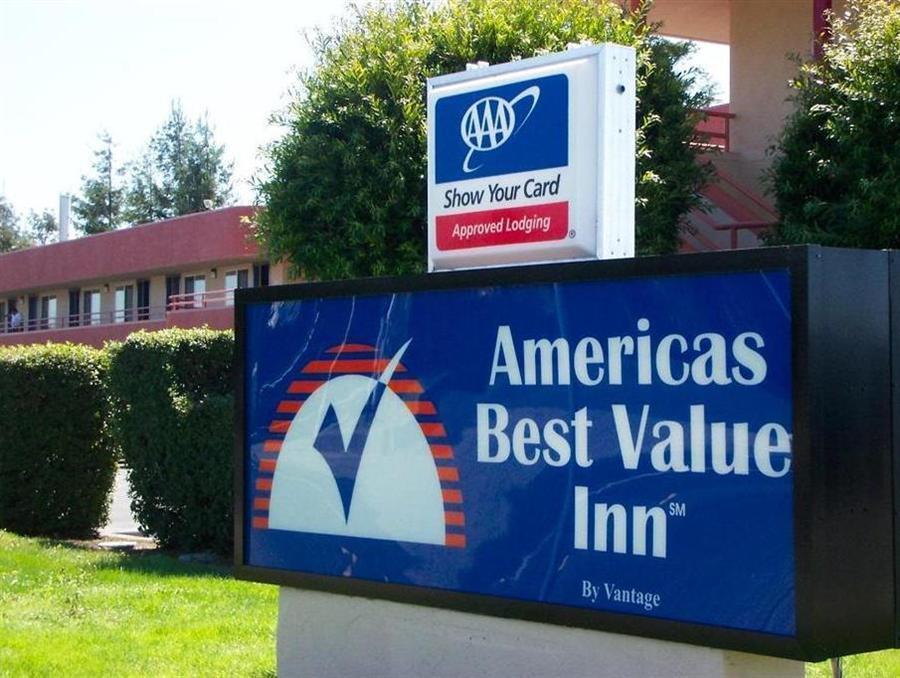 Americas Best Value Inn Santa Rosa Buitenkant foto