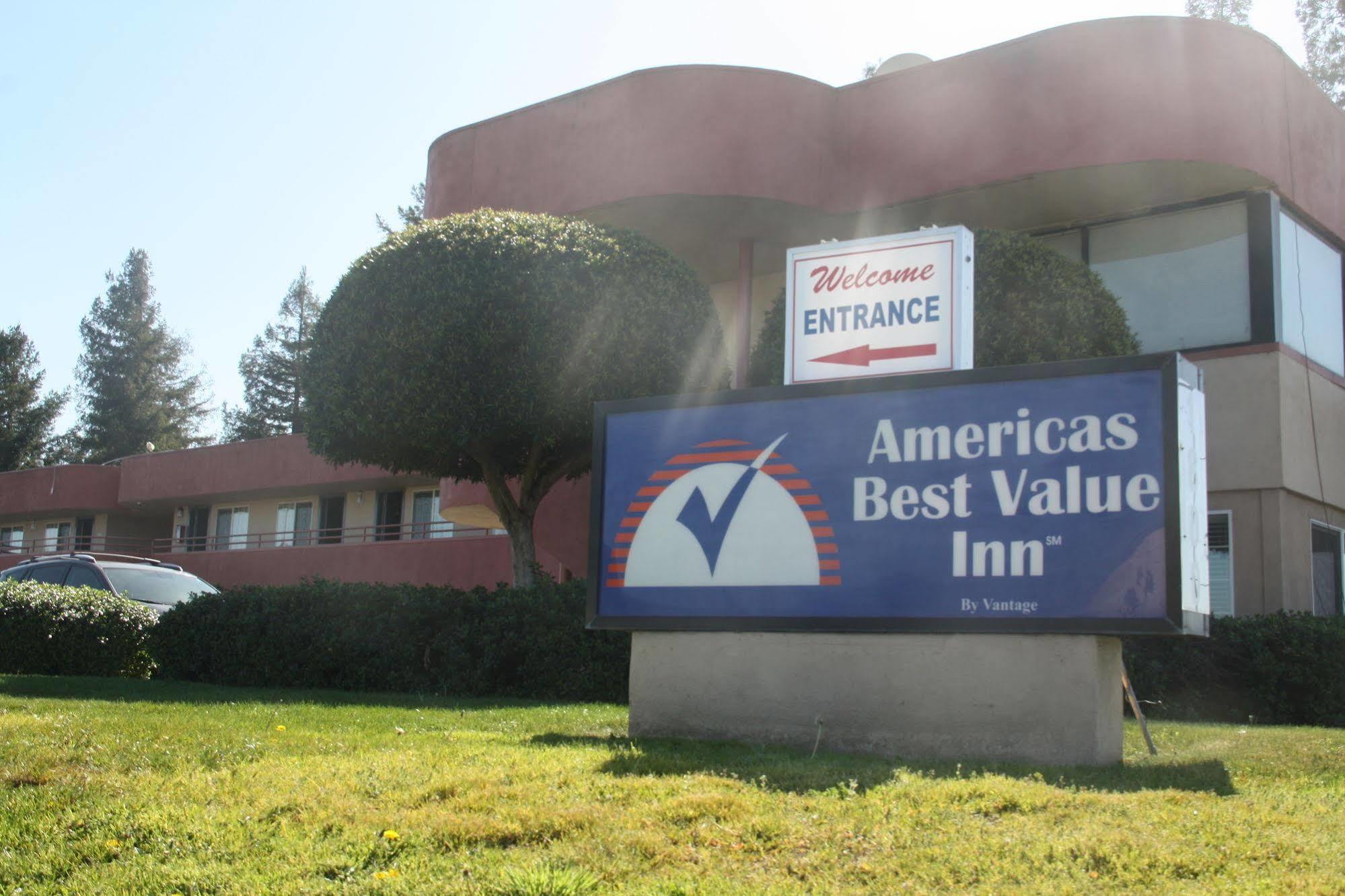 Americas Best Value Inn Santa Rosa Buitenkant foto