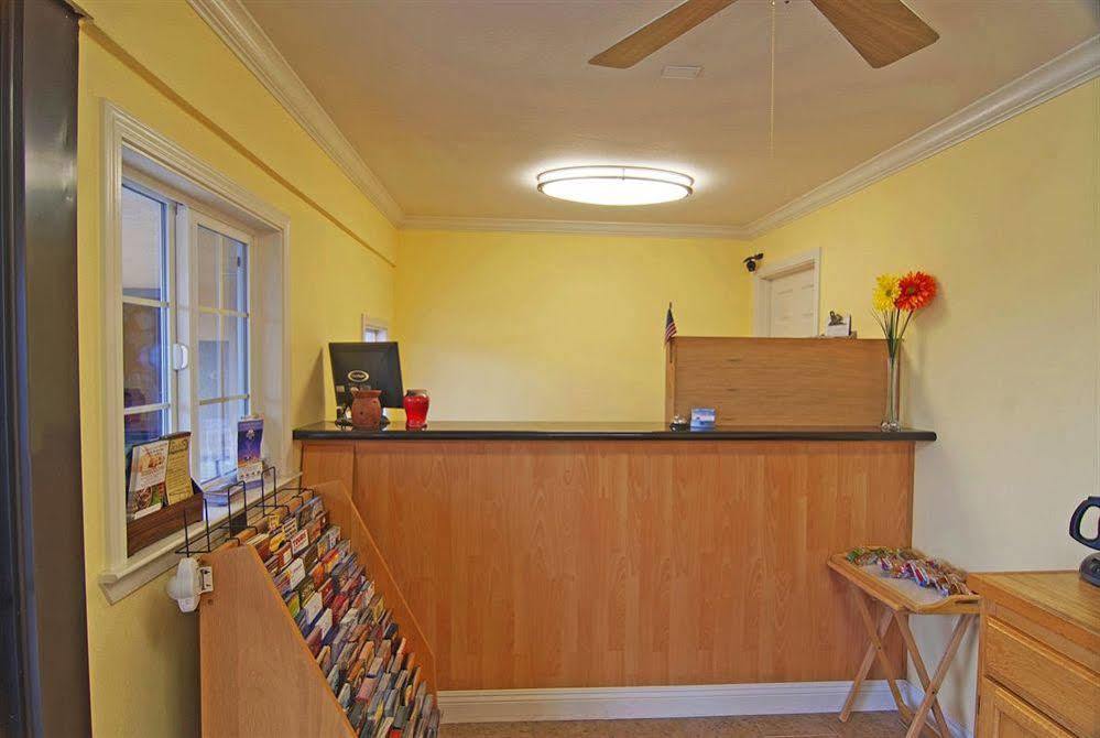 Americas Best Value Inn Santa Rosa Buitenkant foto
