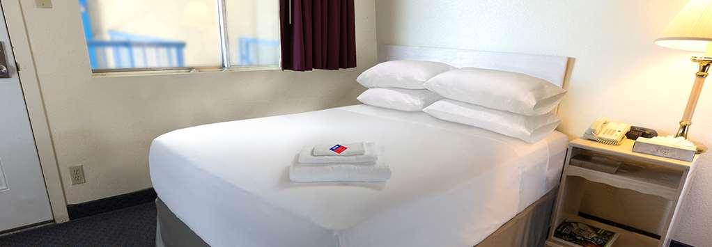Americas Best Value Inn Santa Rosa Kamer foto